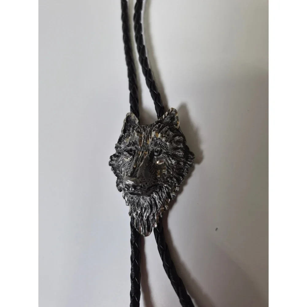 Western Express Wolf Head Bolo Tie Black Braided Cord Pewter Tone BT-375 USA